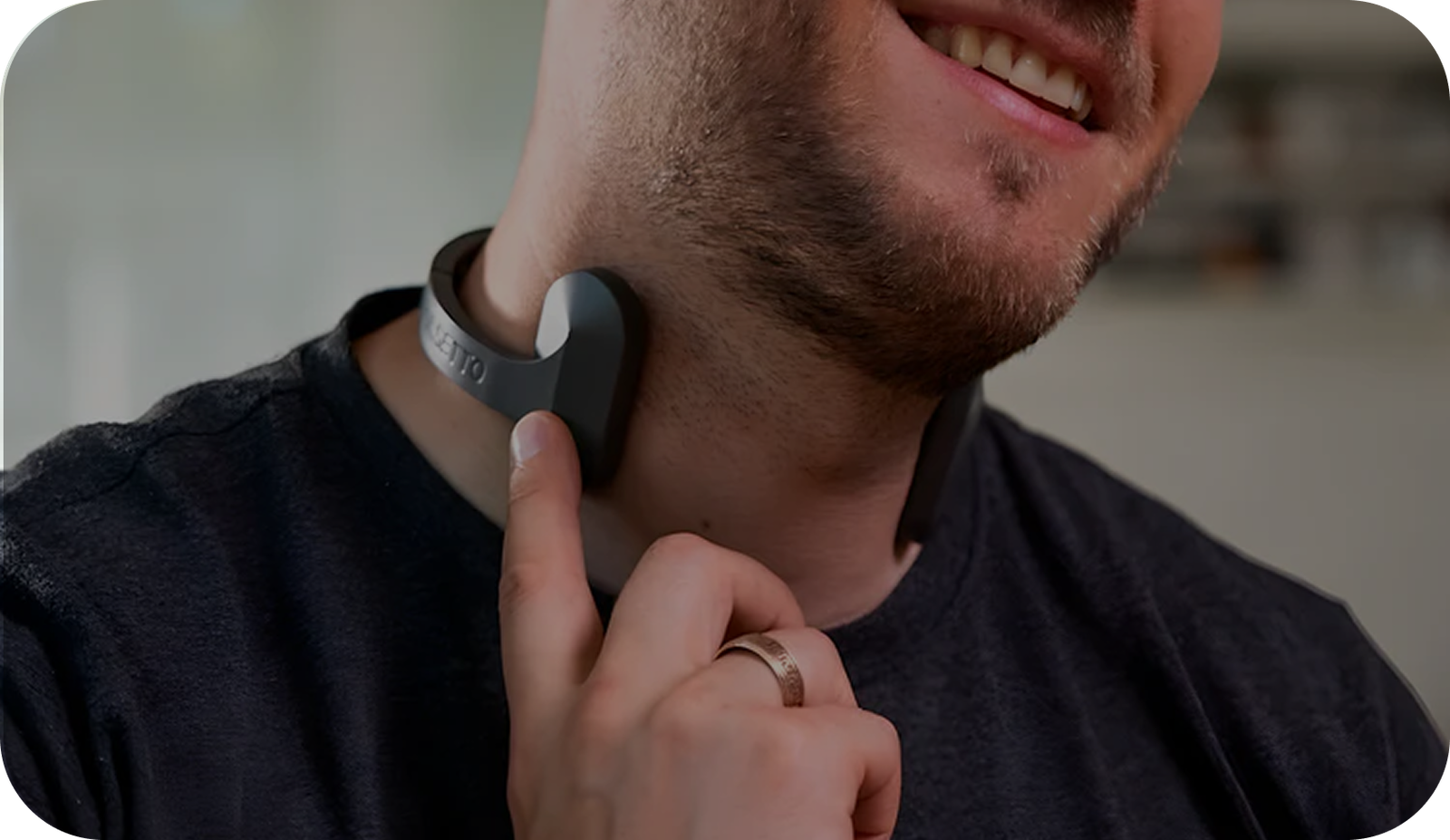 Man wearing Pulsetto vagus nerve device